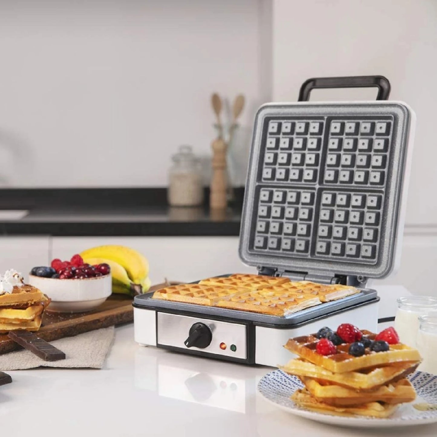 Electric waffle maker Fun Gofrestone 4Inox. 1200 W, stainless steel, 4 waffles at a time, Rockstone non-stick coating, temperature adjustable