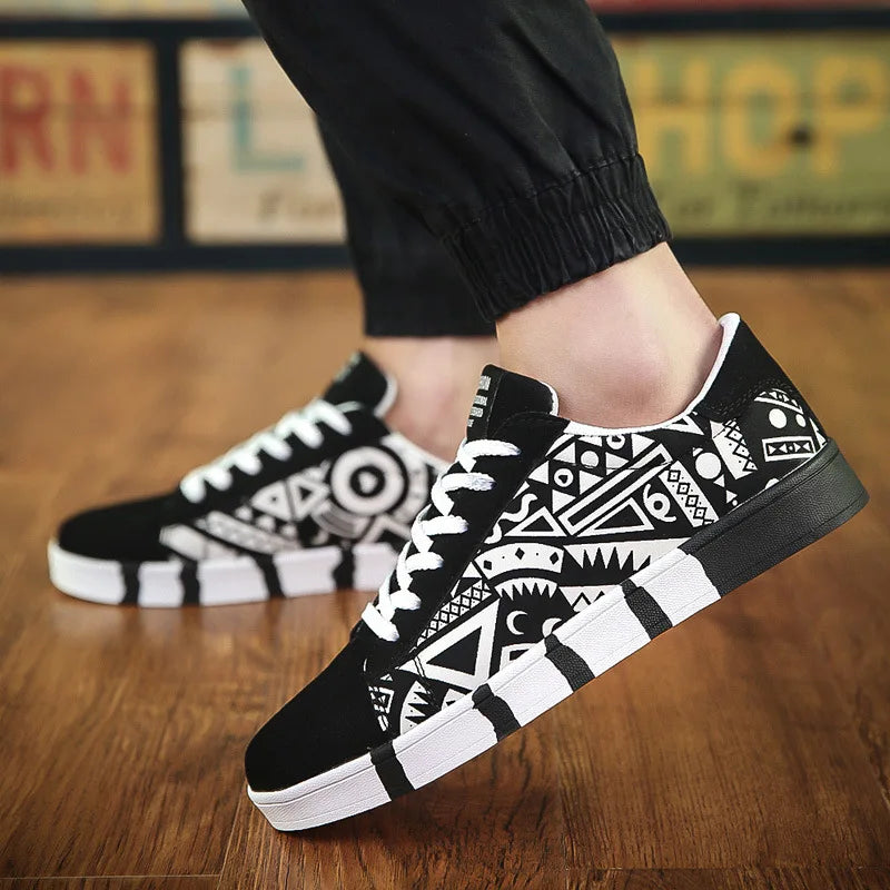 Men Sports Shoes Casual Canvas Shoes Fashion Print Sneakers Summer Trainers Leisure Shoes Men's Flats Slip Shoes