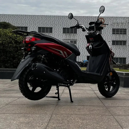 2022 Venta caliente Popular 50 cc 150 cc scooters adultos a gasolina ciclomotor EFI motocicleta de carreras