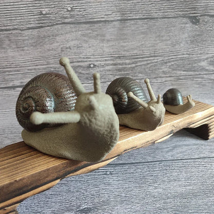 FY Handmade Snail Ornament Ceramic Boutique Mini Tea Pets Rockery Aquascape Mini Simulation Animal for Home Decor Fairy Garden