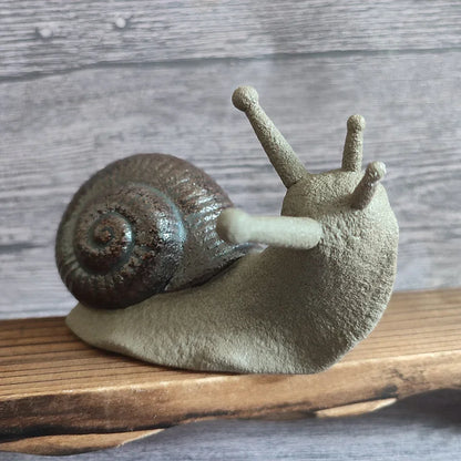 FY Handmade Snail Ornament Ceramic Boutique Mini Tea Pets Rockery Aquascape Mini Simulation Animal for Home Decor Fairy Garden