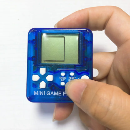 Portable Mini Classic Pocket Keychain Ring Anti Lost Retro Nostalgic Video Handheld Game Console Machine Kids Toys Gaming Player