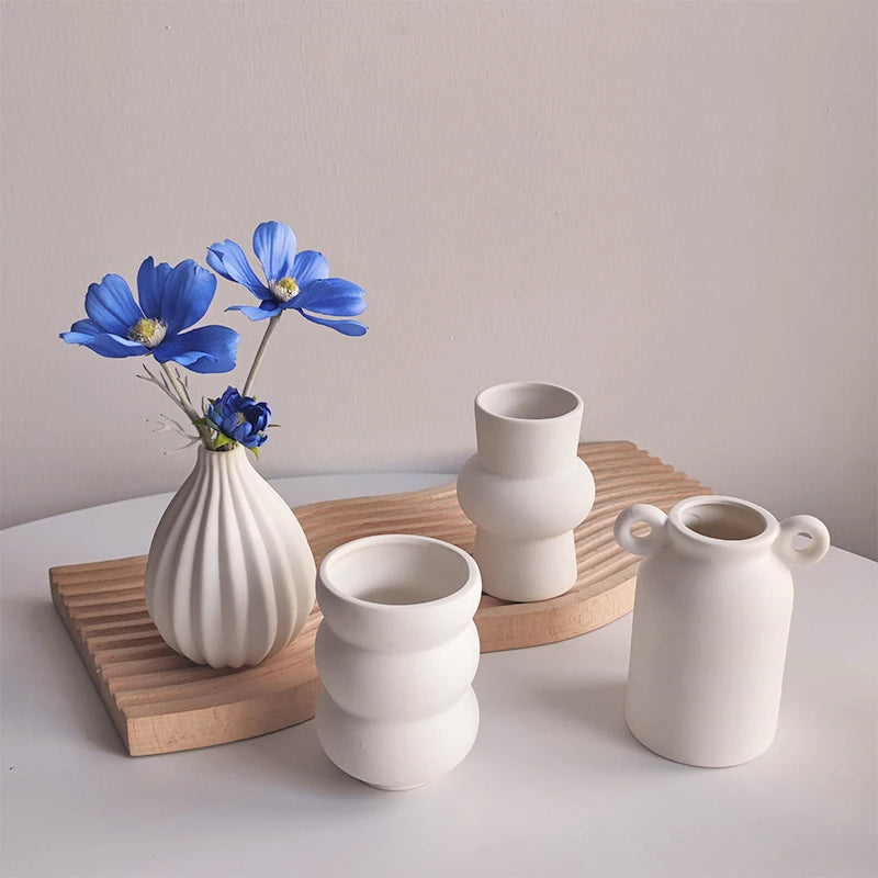 Nordic Ceramic Vase White Mini Flower Pot Modern Plants Bottle Decorative Floral Arrangement Display Vases Home Table Decoration