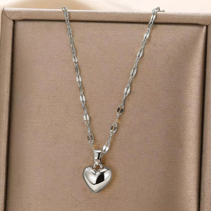 Stainless Steel Love Heart Necklace For Women 2023 New Trendy Lip Chain Simple Pendant Necklace Jewelry Gift Wholesalers