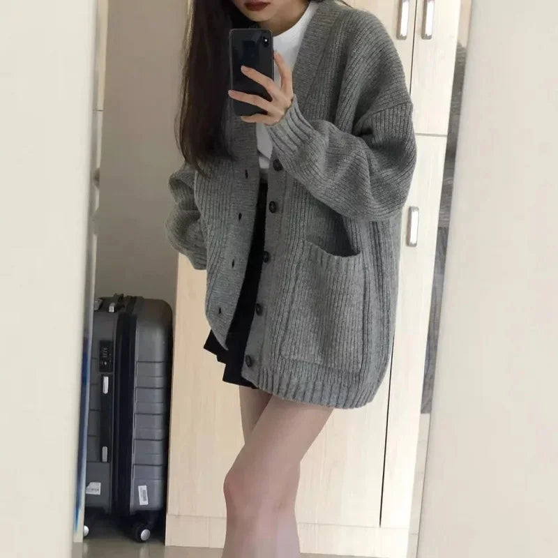 Grey Sweater Jacket Women's Autumn/Winter 2024 New Loose-Fit Outerwear Japanese Style Casual Vintage Soft and Flexible Knitted C