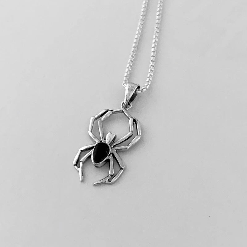 Huitan Cute Spider Animal Pendant Necklace for Girls Silver Color Chain Necklace Y2K Style Women Neck Accessories Trendy Jewelry