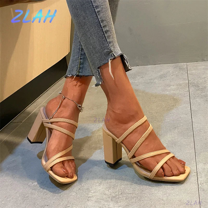 Hot New Women Sandals Summer Luxury Brand Design Rivet High Heels Fashion Women's Thick Heel Sexy Open Toe Sandals Women Shoes