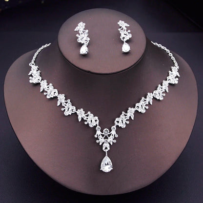 Exquisite Dangle Earrings and Necklace Set for Women Bridal Jewelry Set Rhinestone Flower Choker Necklace set Party Wedding