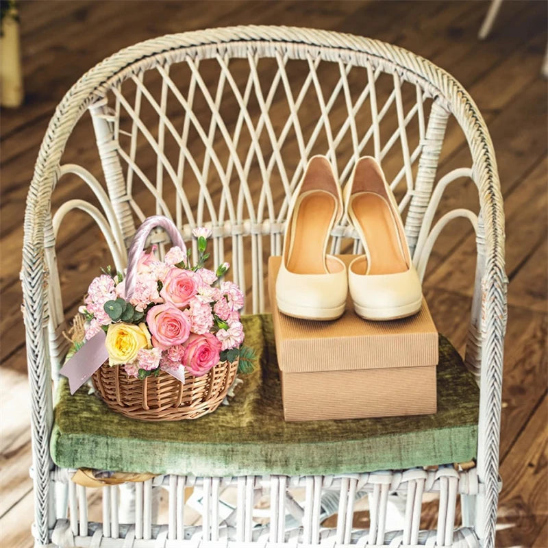 Hand-woven Wedding Flower Basket With Handle Wicker Sundries Basket Wedding Flower Girls Basket for Home Picnic Storage Basket