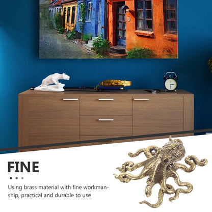 Miniature Octopus Figurine Retro Octopus Ornament Bronze Collectibles Statues Brass Octopus Figurine Office Mini Statues