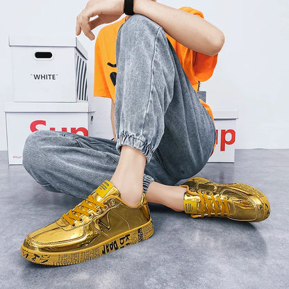 New Gold Sneakers Couple Shoes Luxury Casual Glitter Sneakers Men Hip-hop Streetwear Skateboard Shoes Men Flat Designer Footwear